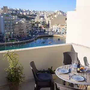 Stylish St.julians Penthouse With Terrace In The Centre With Seaviews Appartamento