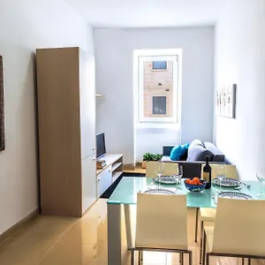 Stylish St.julians 2 Bedroom For Rent In The Centre With Terrace Appartamento